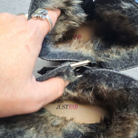 JUST FAB ANKLE BOOTS WOMENS SIZE 9 BLACK FAUX FUR LINED CHUNKY SOLE BIKER COMFY - Picture 5 of 10